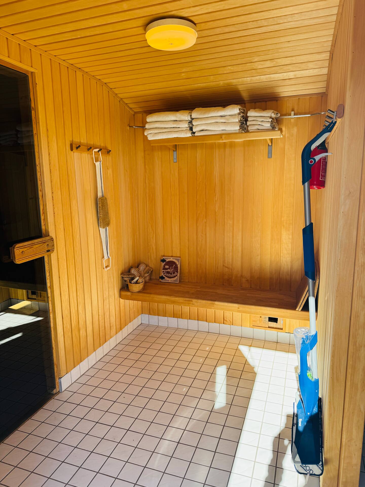 Bastubad i Norrtälje – 120 min djup värme & återhämtning